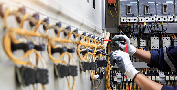 Professional Electrician technician working in Santa Rosa, CA